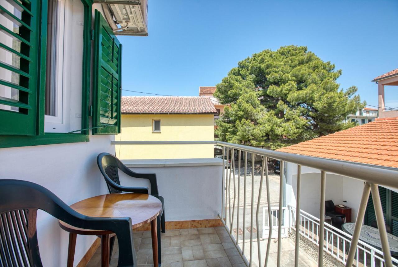 Family Friendly Seaside Apartments Brodarica, Sibenik - 4833 Brodarica  Eksteriør bilde