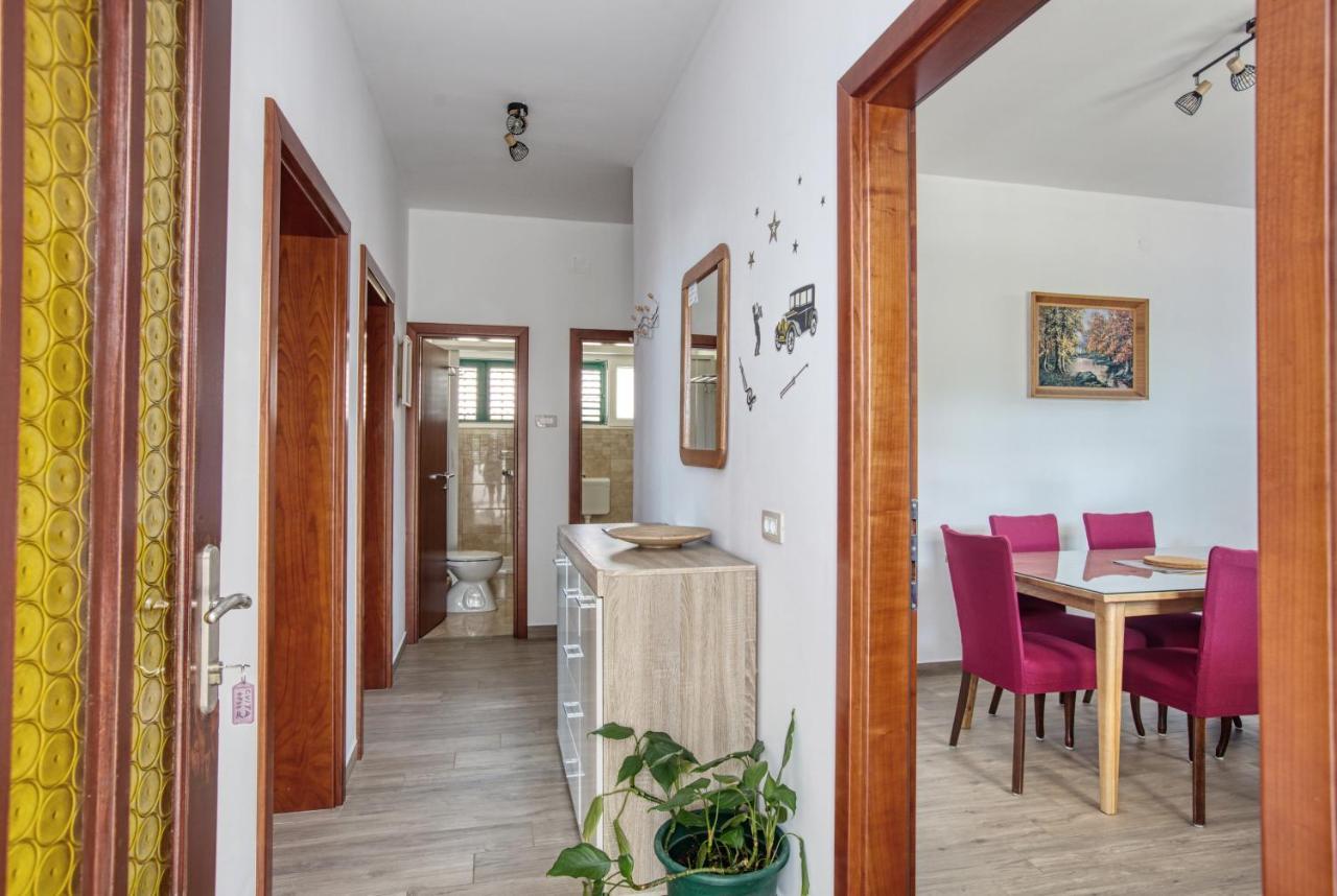 Family Friendly Seaside Apartments Brodarica, Sibenik - 4833 Brodarica  Eksteriør bilde