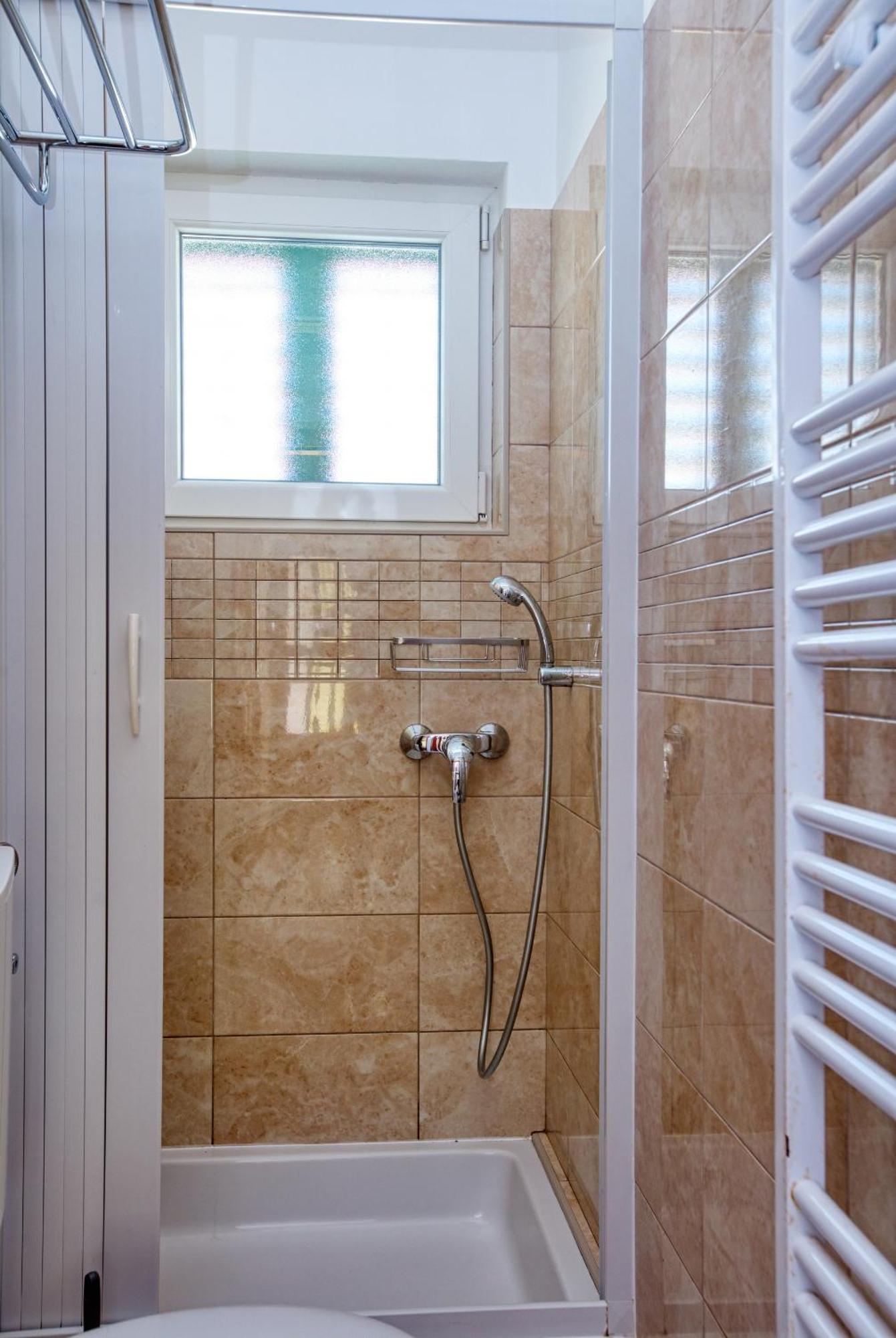 Family Friendly Seaside Apartments Brodarica, Sibenik - 4833 Brodarica  Rom bilde