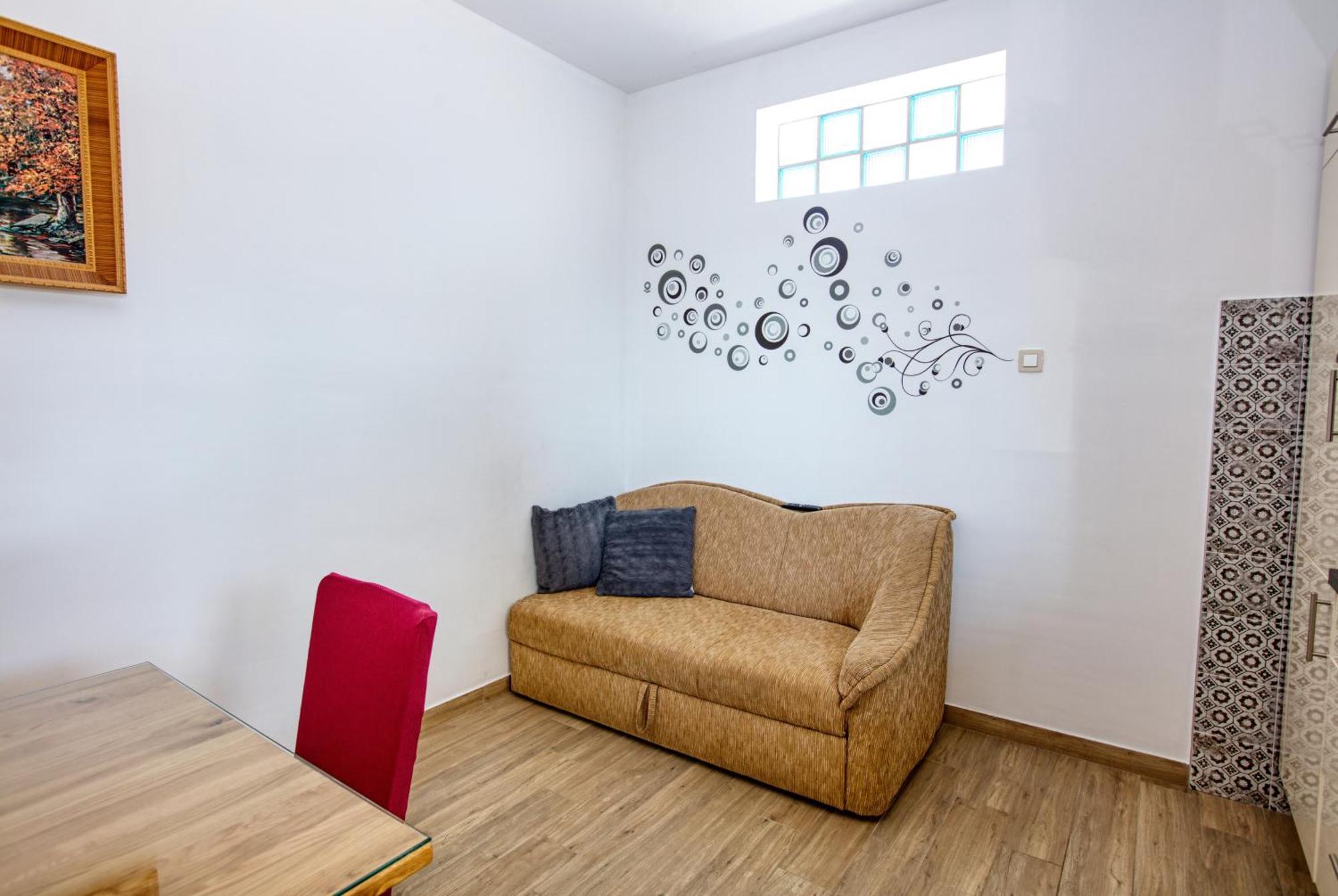 Family Friendly Seaside Apartments Brodarica, Sibenik - 4833 Brodarica  Rom bilde