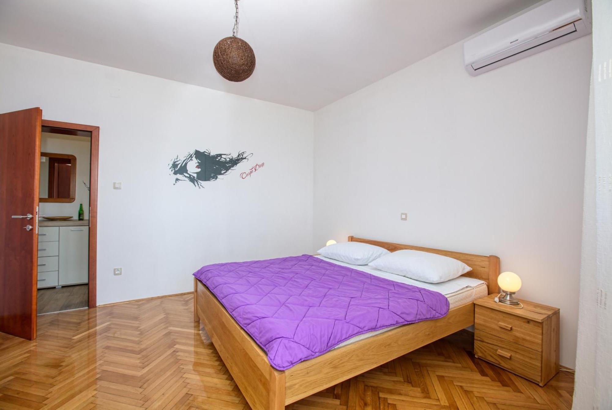 Family Friendly Seaside Apartments Brodarica, Sibenik - 4833 Brodarica  Rom bilde