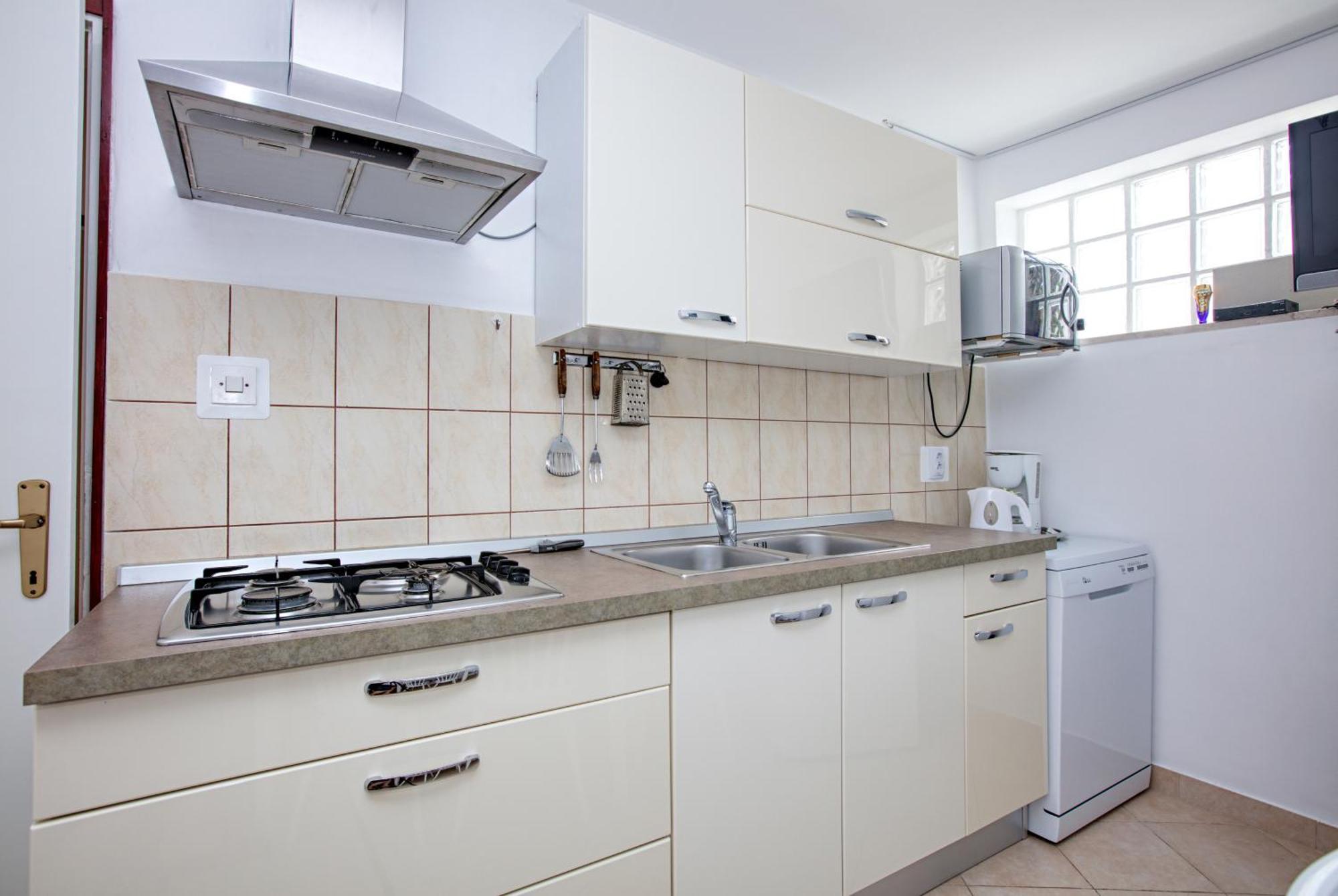 Family Friendly Seaside Apartments Brodarica, Sibenik - 4833 Brodarica  Rom bilde